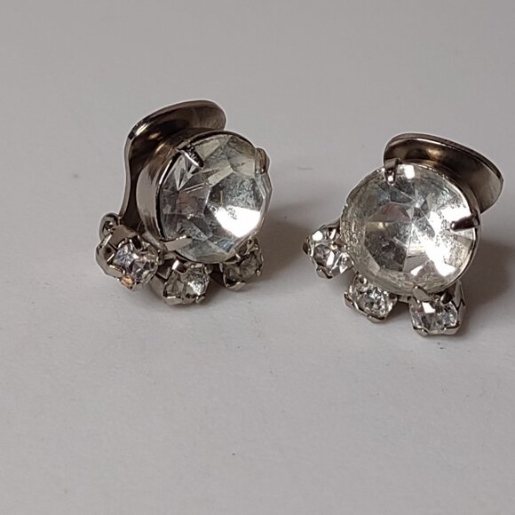 Nice Vintage Clear Rhinestone Clip On Earrings - Picture 7 of 10